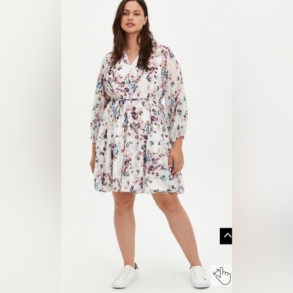 Torrid Ivory Floral Chiffon Clip Dot Skater Dress EUC - Picture 2 of 9